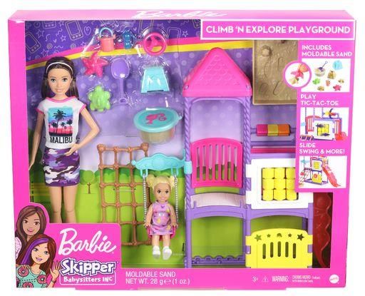 MATTEL GHV89 Barbie Skipper Babysitter, Spielplatz-Spielset mit Puppen und formbarem Sand